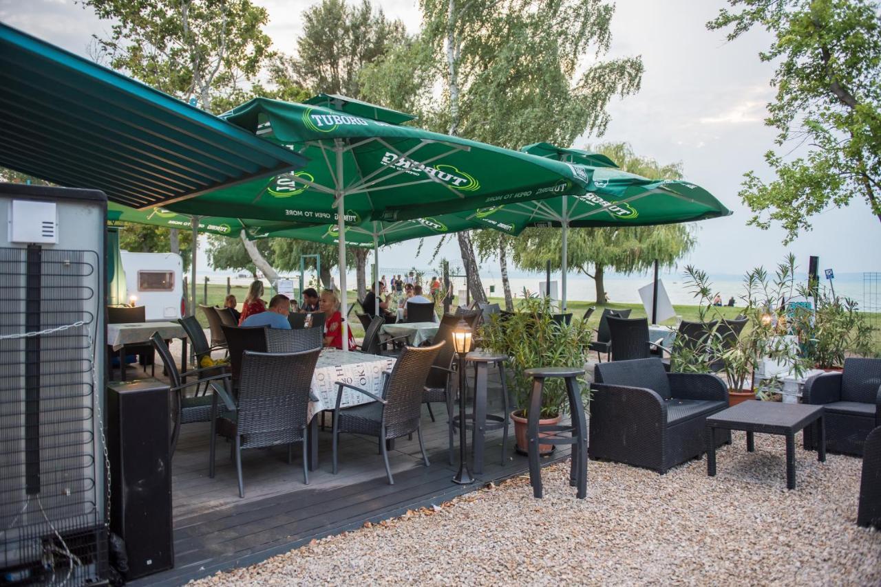 Aranypart Camping & Apartments Шиофок Экстерьер фото