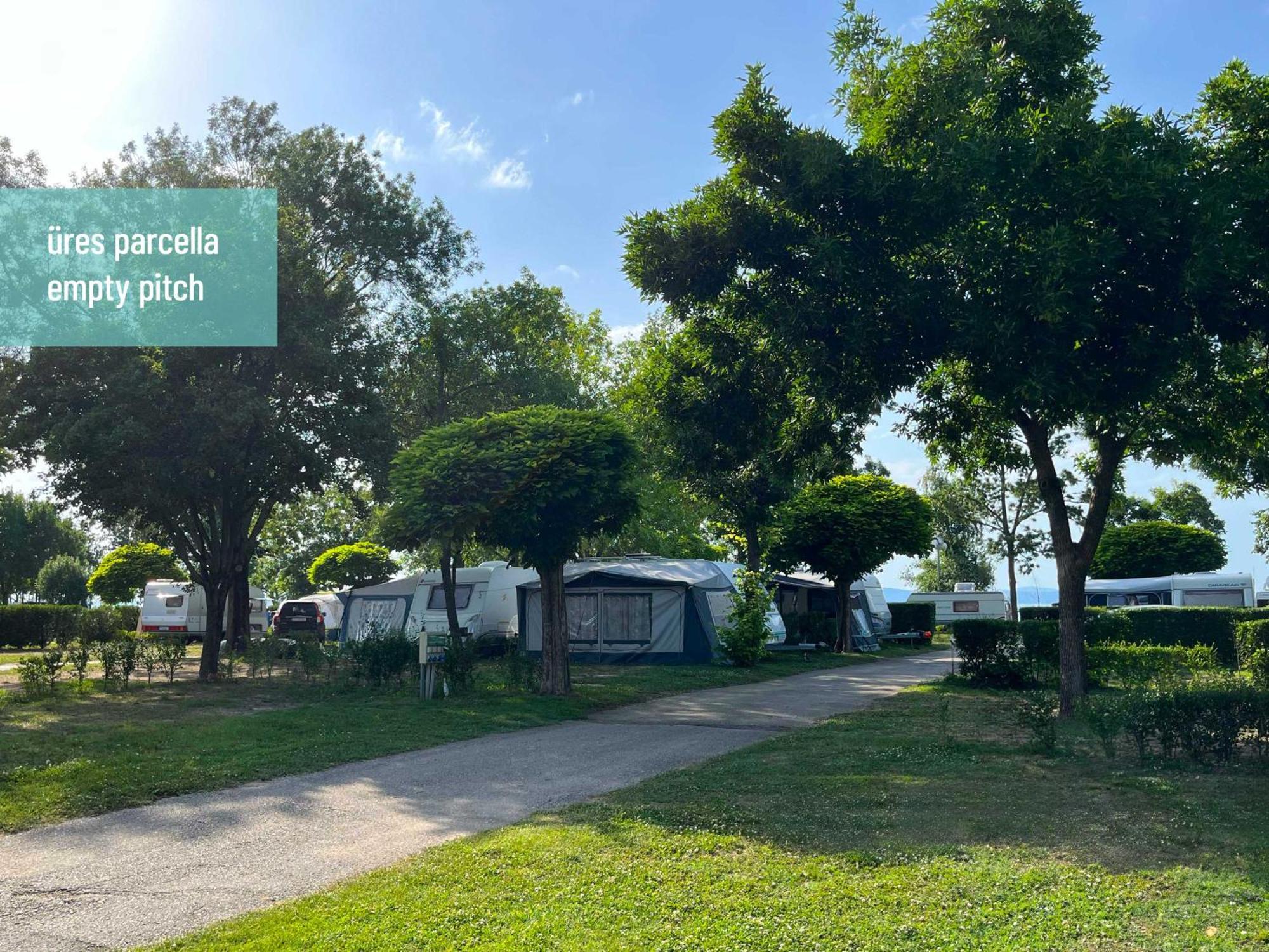 Aranypart Camping & Apartments Шиофок Экстерьер фото